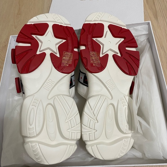 Dior D-Wander Slide white and red slide sandals. New in box. Size 40 - Picture 3 of 6